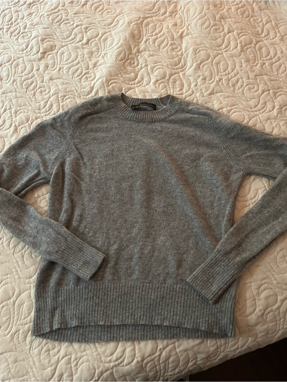 360 Cashmere Classic Heather Gray Crewneck Sweater Size Small
